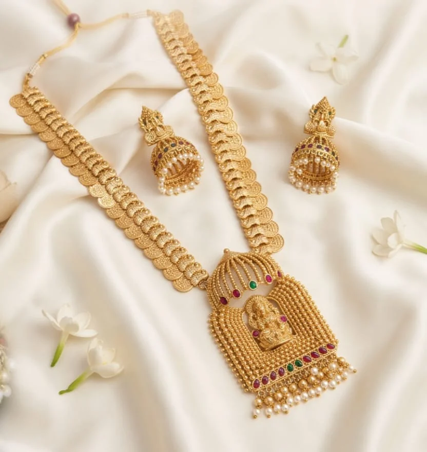 Long Haram Temple Jewellery Set view 3