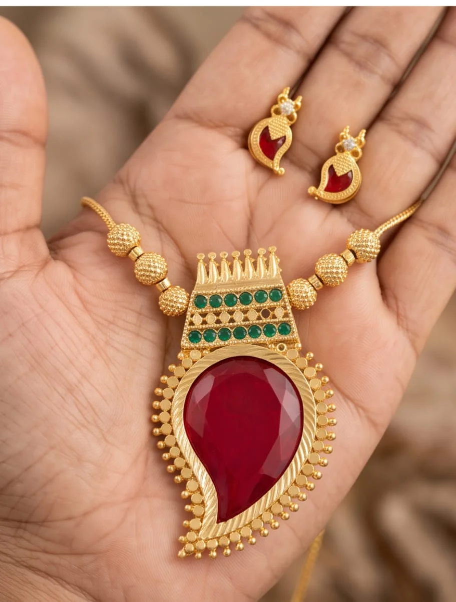 7cm Big Red Palakka Pendant Set view 3