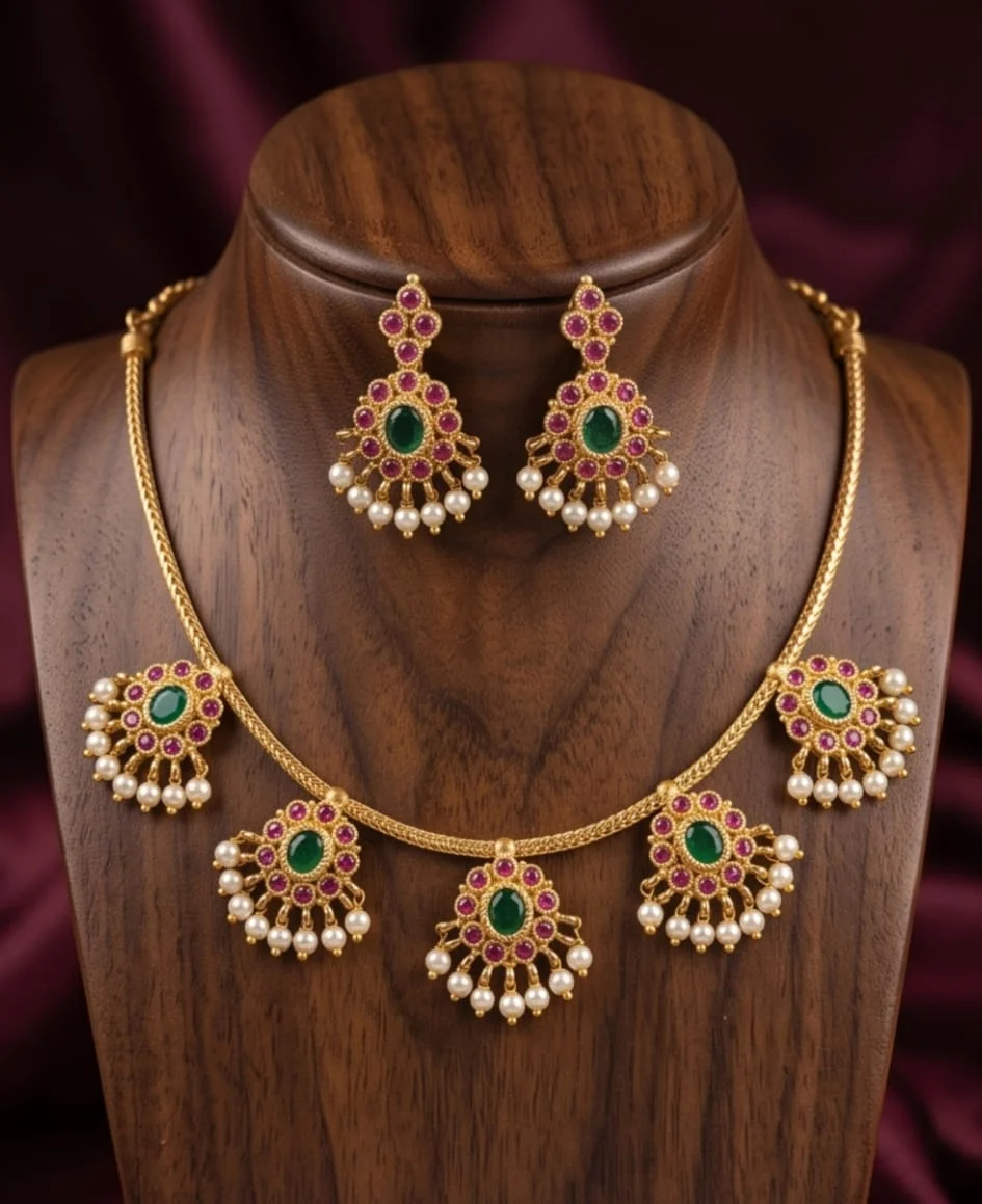 Traditional South Indian Attigai Style Necklace Set.It Features 5 Hanging Pendants
