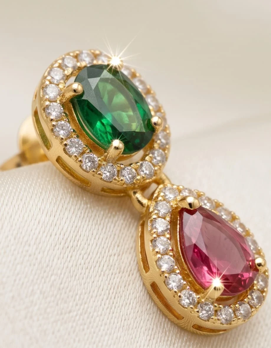 A Modern Traditional South Asian Collar Necklace With A Matching Two Tier Drop Earrings view 3