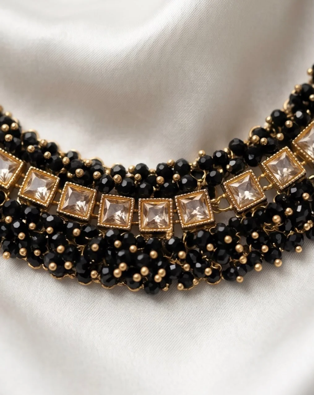 Black Spinel Beads view 4