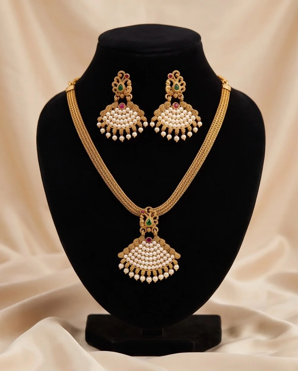 Pearl Pendant Necklace Set