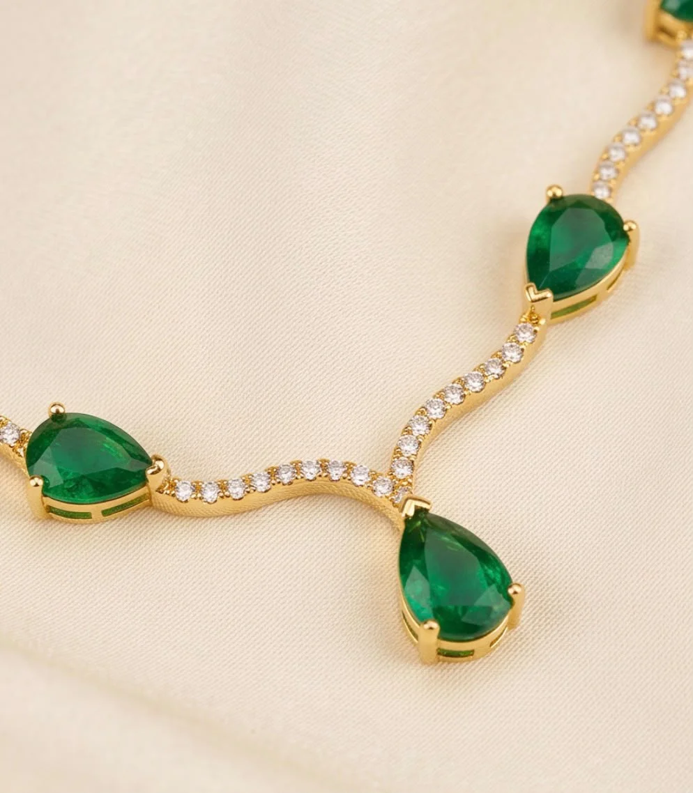 Necklace Set 23 alternate view